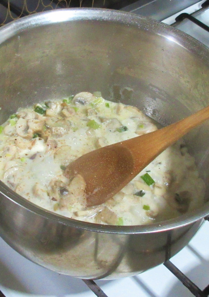 Una foto de Salsa de Hongos al verdeo para acompañar pastas o carnes