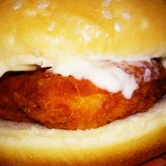 A picture of "Fish" Chicken Sandwich.
