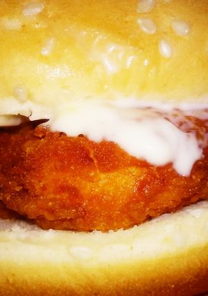 A picture of "Fish" Chicken Sandwich.