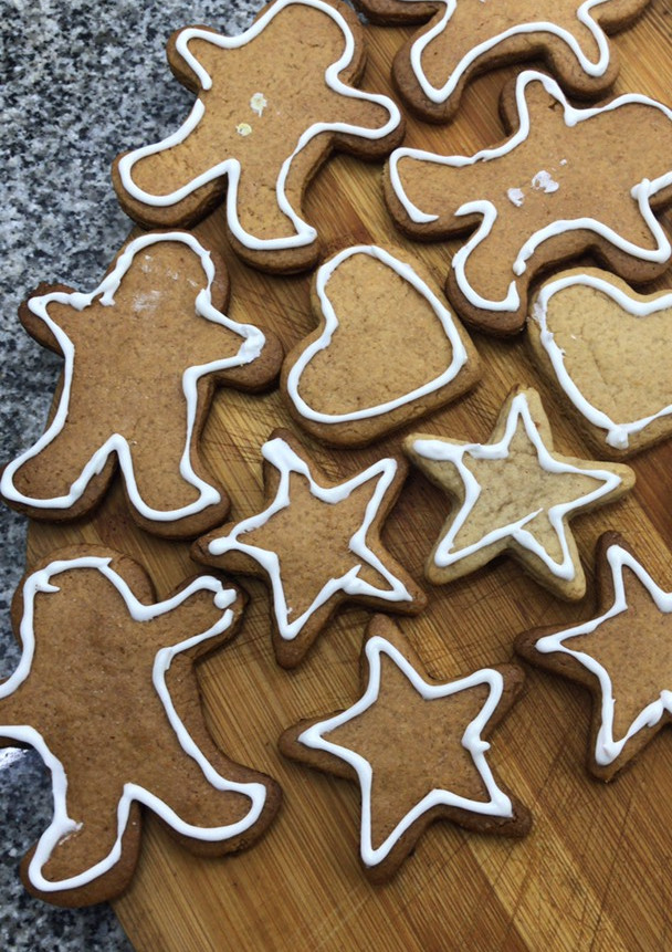 Una foto de Glasé real para decorar cookies