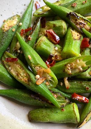 A picture of Stir-fried Okra with Garlic & Chilli.