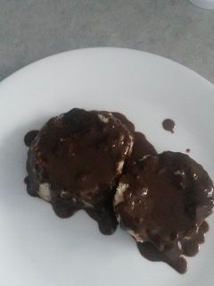 A picture of Chocolate gravy.
