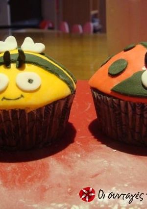 Φωτογραφία της συνταγής Cupcakes μελισσούλες - πασχαλίτσες