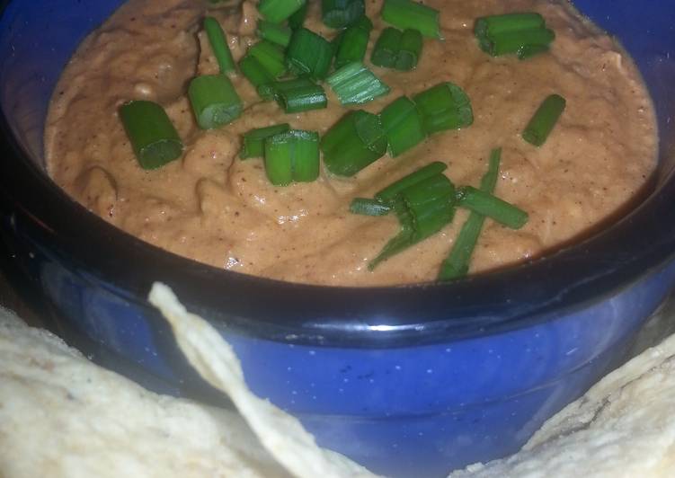 How to Make Quick Championship Bean Dip