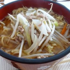A picture of Simple Yet Delicious Ramen Ingredients.