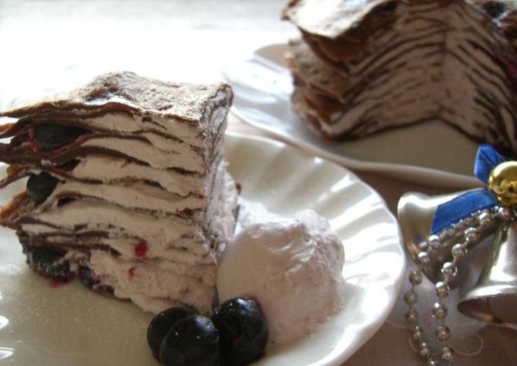 Recipe: Delicious Fresh Berry and Chocolate Crepe Cake