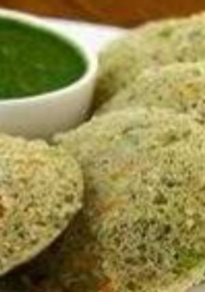 A picture of Rice and Moong Dal Idli.