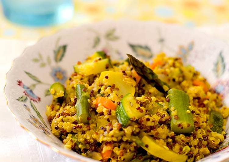 7 Delicious Homemade Gluten-Free Curry Flavored Quinoa Risotto