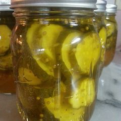 A picture of Bread and Butter Pickles.