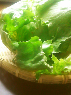 A picture of How to Tear Lettuce to Make it Taste 10 Times Better.