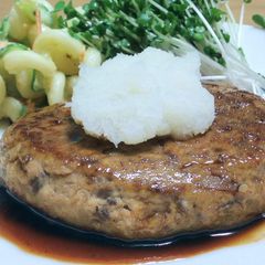 A picture of Teriyaki Sardine Hamburgers.