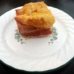 A picture of bacon crust quiche.