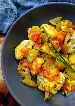 A picture of Pan Roasted Curried Chicken, Cauliflower & Onions.