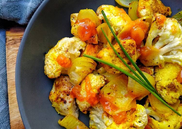 How to Make Quick Pan Roasted Curried Chicken, Cauliflower &amp; Onions