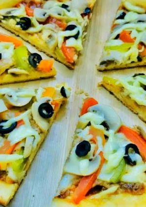 চুলায় তৈরি Pan  Pizza রেসিপি | Chicken  Pan Pizza Recipe রেসিপির প্রধান ছবি