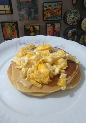 Foto de Panqueca salgada com ovos