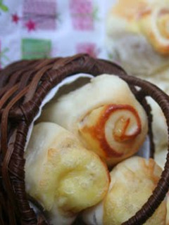 A picture of Mayonnaise Bacon Cheese Bread in a Bread Maker.