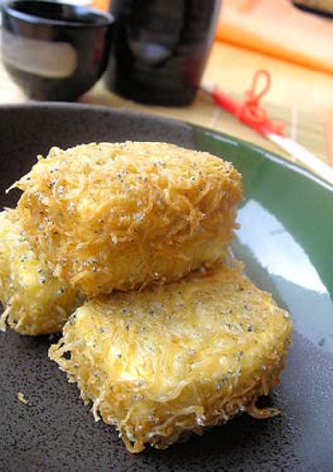 A picture of Deep Fried Tofu With Shirasu Batter.