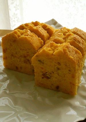 A picture of Yellow Kabocha Cake.