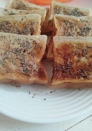 A picture of Toast Bread with Chia Seeds toppings.