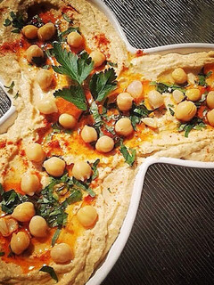 A picture of Hummus.