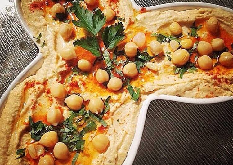 Step-by-Step Guide to Make Super Quick Homemade Hummus