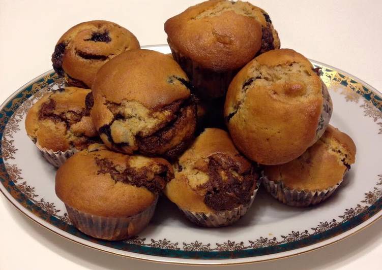 How to Prepare Quick Nutella Blueberry Muffin