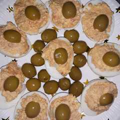 Una foto de Huevos rellenos