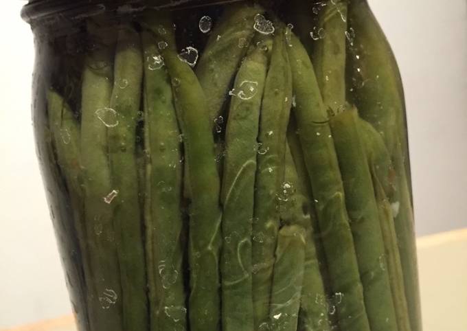 Pickled green beans