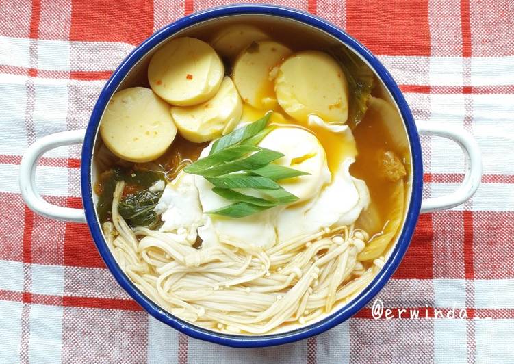 Langkah Mudah untuk Membuat Sundubu Jjigae (sup tahu pedas Korea), Lezat