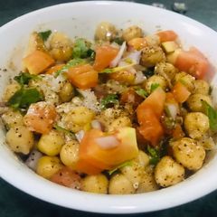 A picture of Chana Chaat.