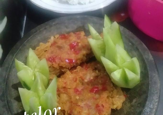 Langkah Mudah untuk Membuat Telur krispi geprek Anti Gagal