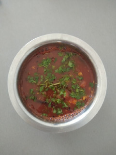 ટોમેટો સૂપ(Tomato soup recipe in gujarati) રેસીપી મુખ્ય ફોટો