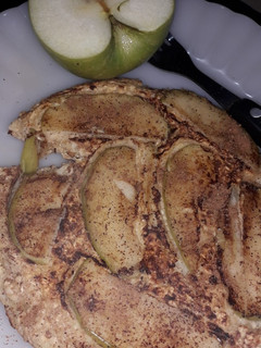 Una foto de Panqueque de avena y manzana verde, muy sano sin harina