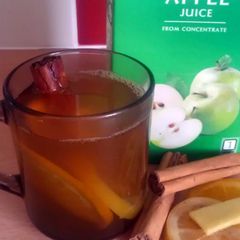 A picture of Vickys Autumn-Spiced Apple Punch, GF DF EF SF NF.