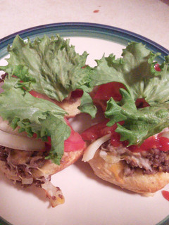 A picture of Cheeseburger Buscuits.