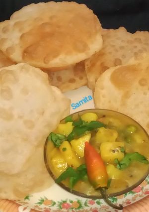 লুচি ও আলুর তরকারি (luchi alur torkari recipe in Bengali) রেসিপির প্রধান ছবি