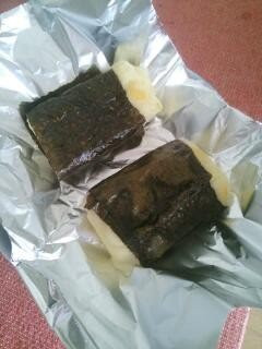 A picture of Nori Seaweed Wrapped Mochi and Cheese.