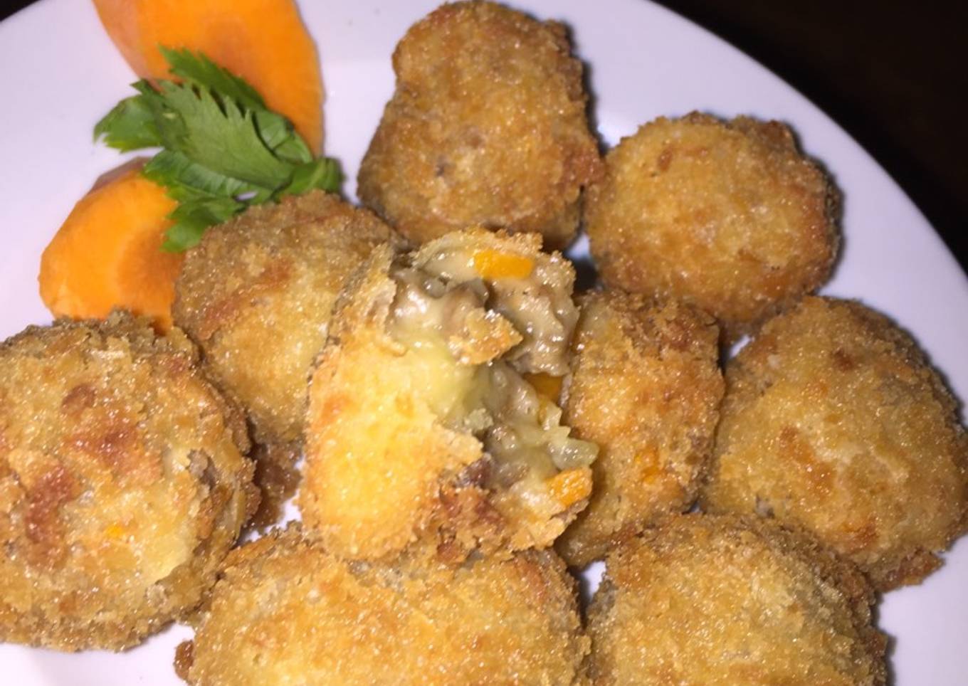 Biterballen daging cincang dan wortel