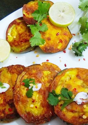 A picture of Baingan Bhaja.