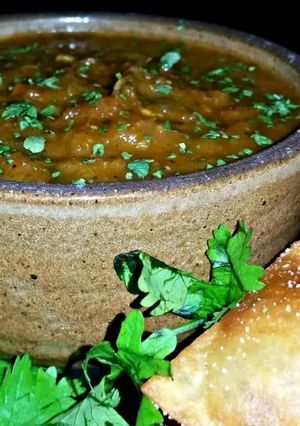 A picture of Mike's Dragons Breath Salsa.