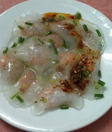 bánh bột lọc chén