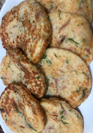A picture of Potato Cake with Tuna.