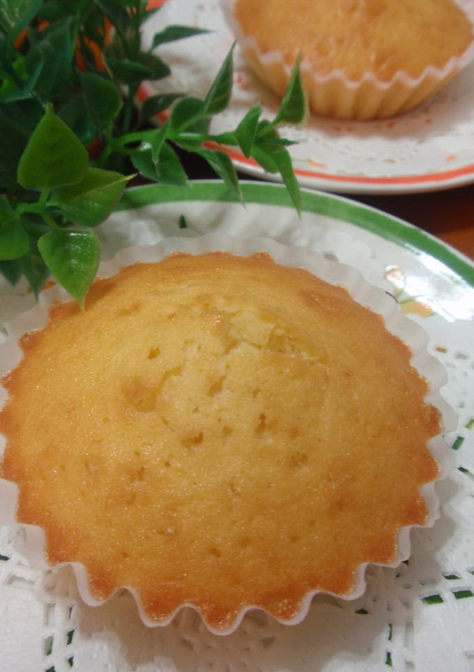 A picture of Easy Basic Madeleines.