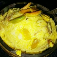 A picture of Bread ice cream.