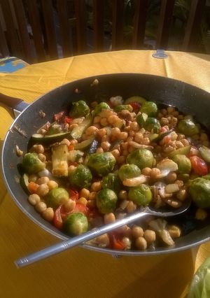 A picture of Chickpeas & Mixed Veg Wrap.