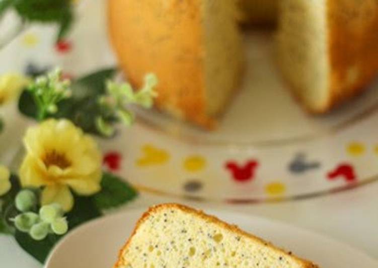 Poppy Seed & Cream Cheese Chiffon Cake