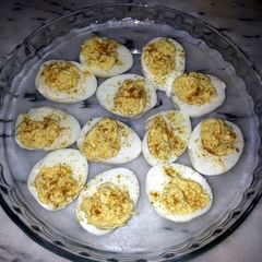 A picture of deviled eggs.