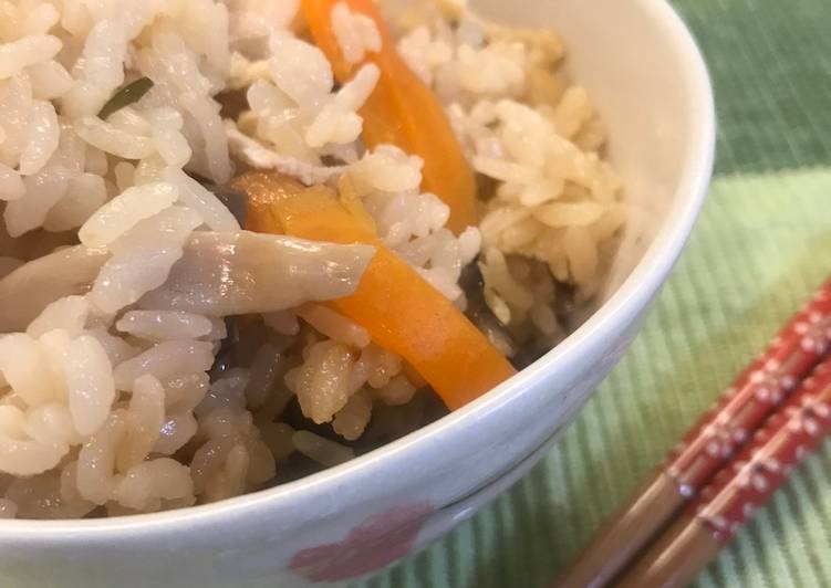 Japanese Paella (Takikomi Gohan) Japanese Paella (Takikomi Gohan)