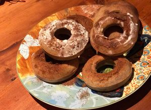 Una foto de Donas de banana sin gluten y veganas